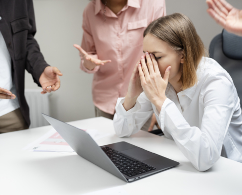 Harcèlement moral et isolement